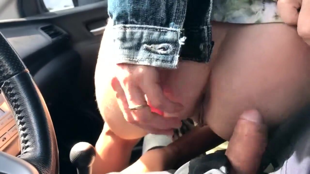 Amateurs seks in de auto